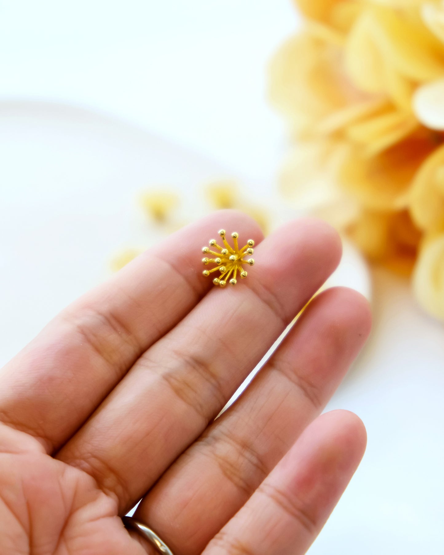 10pcs Gold Plated Floral Stamens