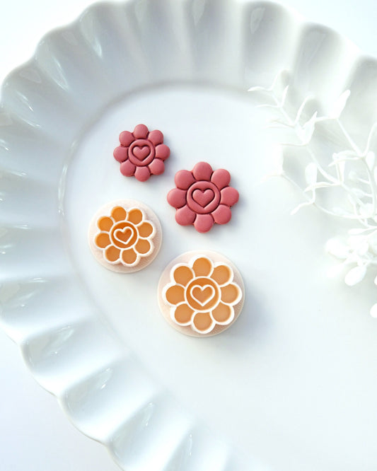 Embossing Heart Sunflower Stud Clay Cutters