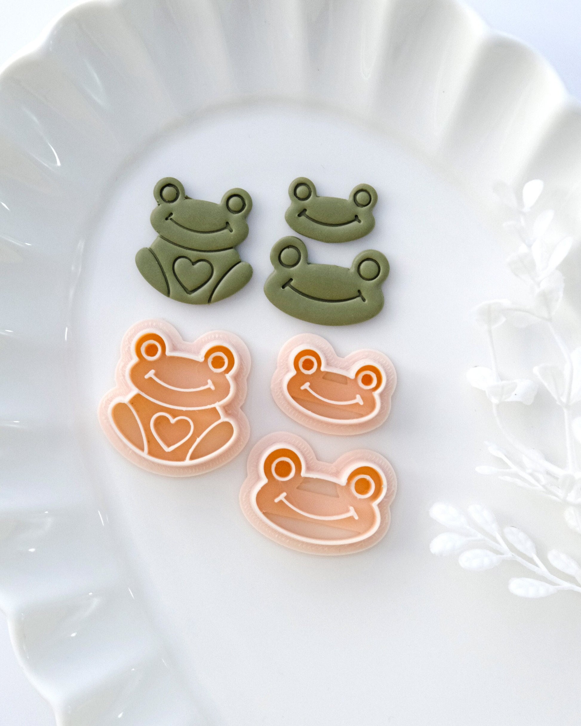 Cute Summer Frog Polymer Clay Cutters – RoseauxClayCo