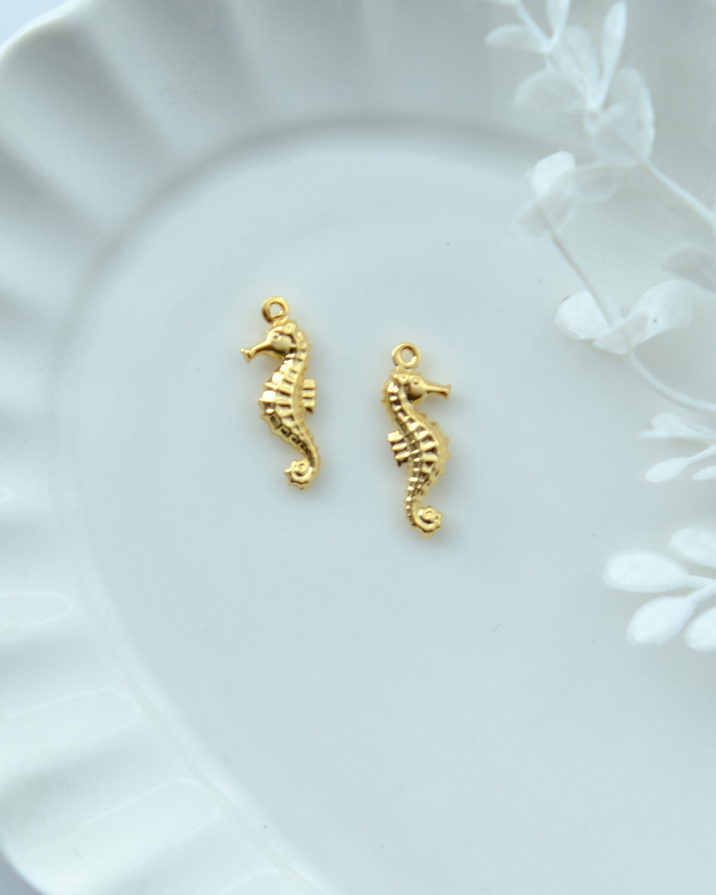 10pcs Gold Plated Brass Seahorse Charms